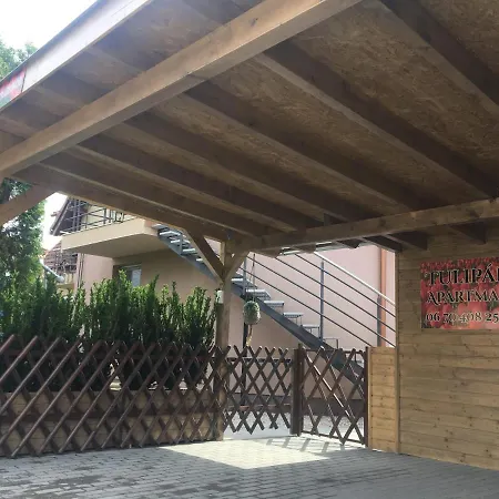 Tulipan Apartment *