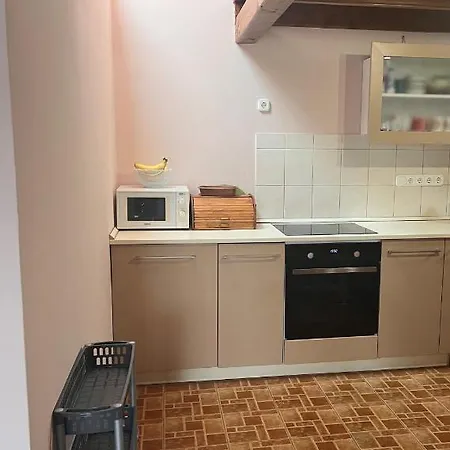 Tulipan Apartment *